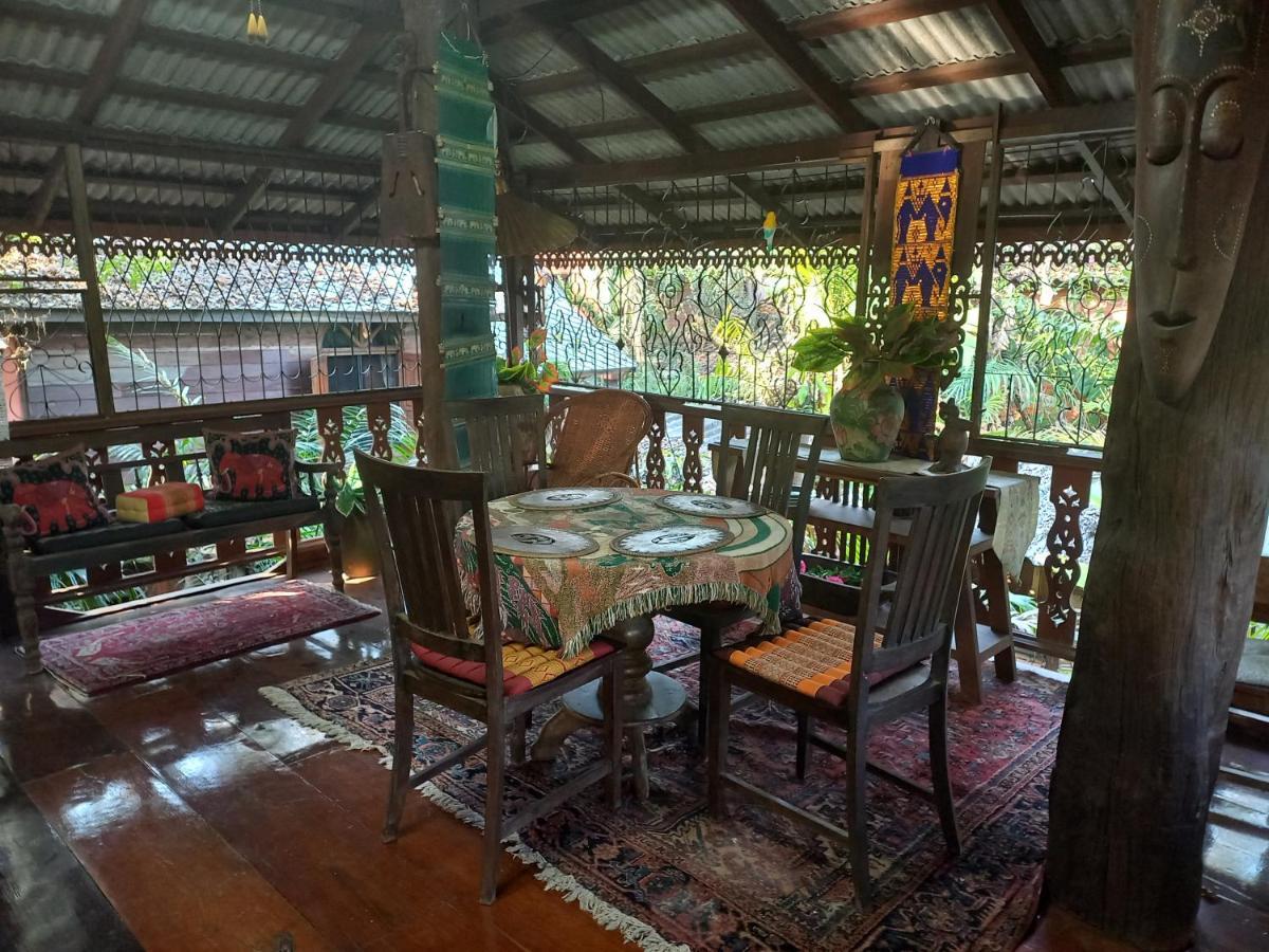Teak House Chiang Mai Hotel Ngoại thất bức ảnh