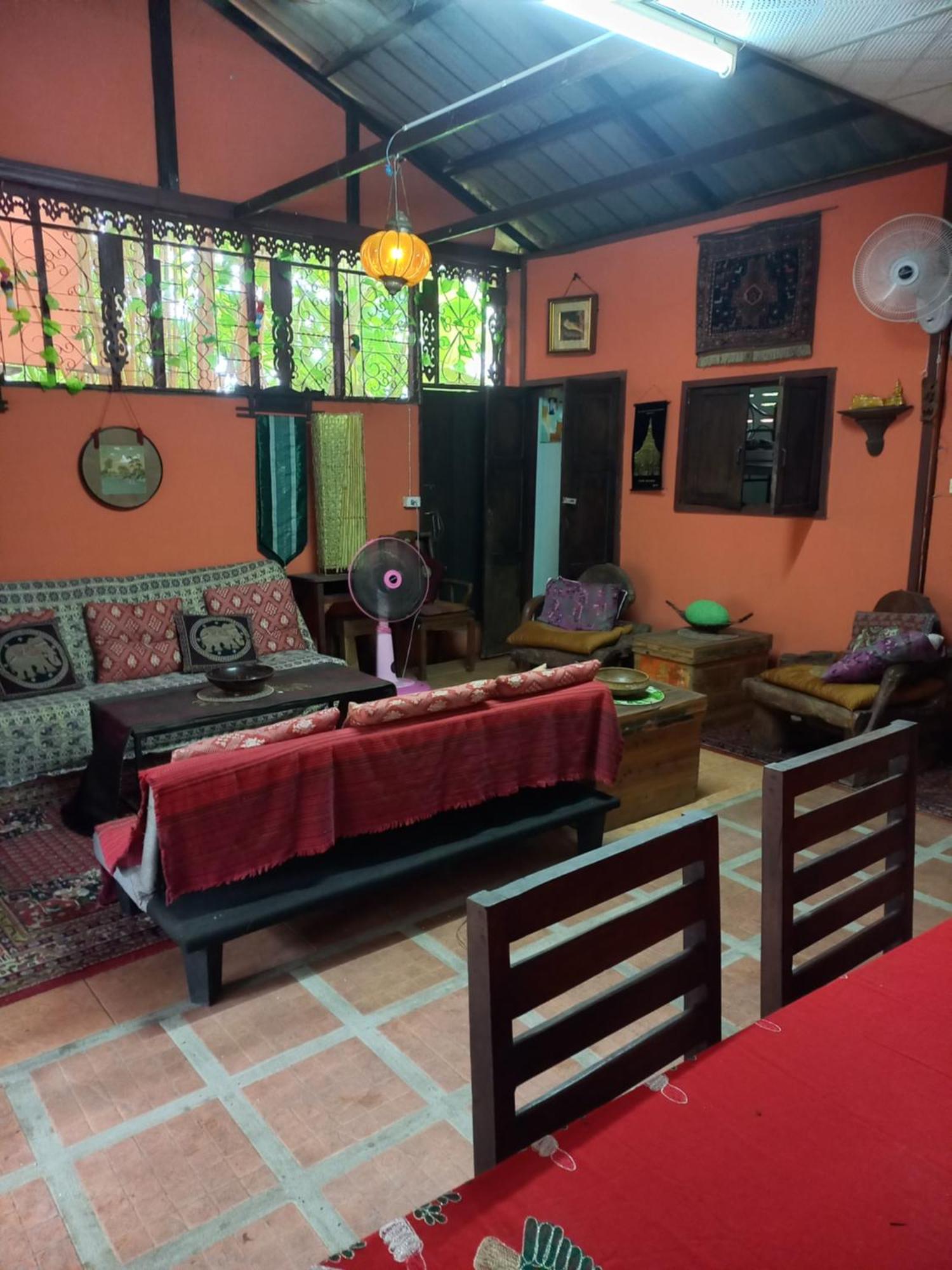 Teak House Chiang Mai Hotel Ngoại thất bức ảnh