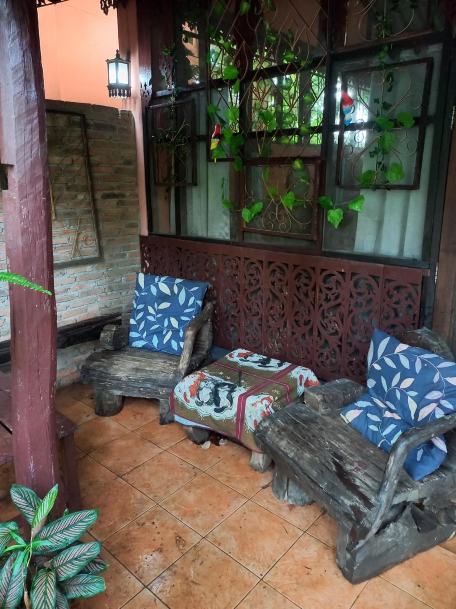 Teak House Chiang Mai Hotel Ngoại thất bức ảnh