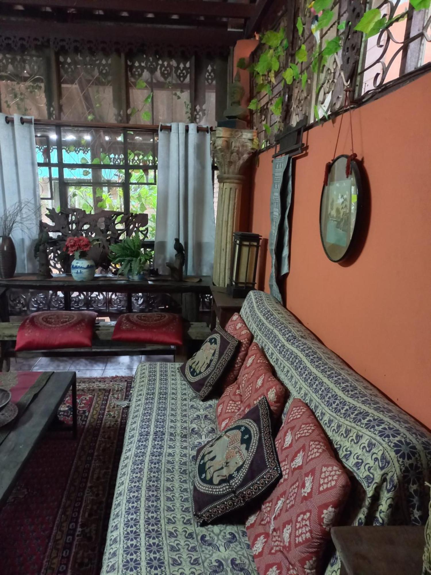 Teak House Chiang Mai Hotel Ngoại thất bức ảnh
