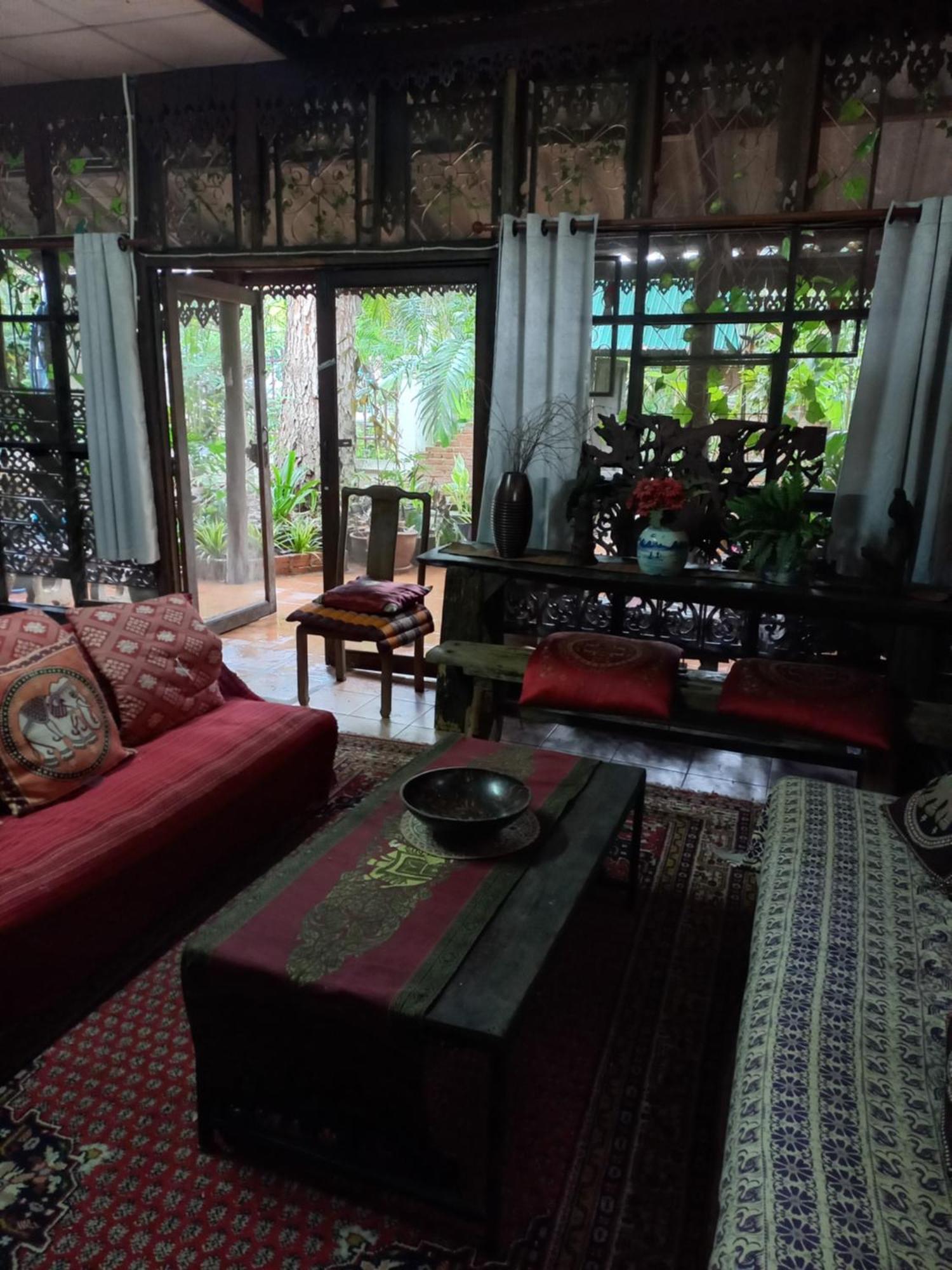 Teak House Chiang Mai Hotel Ngoại thất bức ảnh